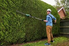 Bosch UniversalHedgePole 18 Akülü Teleskopik Çit Kesme Makinesi