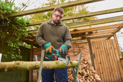 Bosch UniversalChain 18 Akülü Zincirli Ağaç Kesme Makinesi